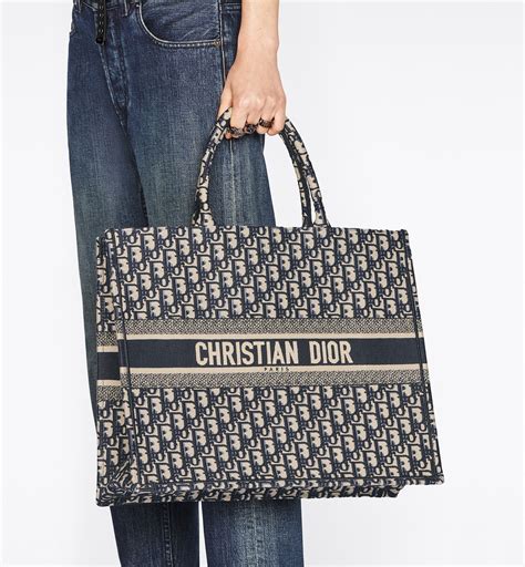 ポーチ dior|dior book tote.